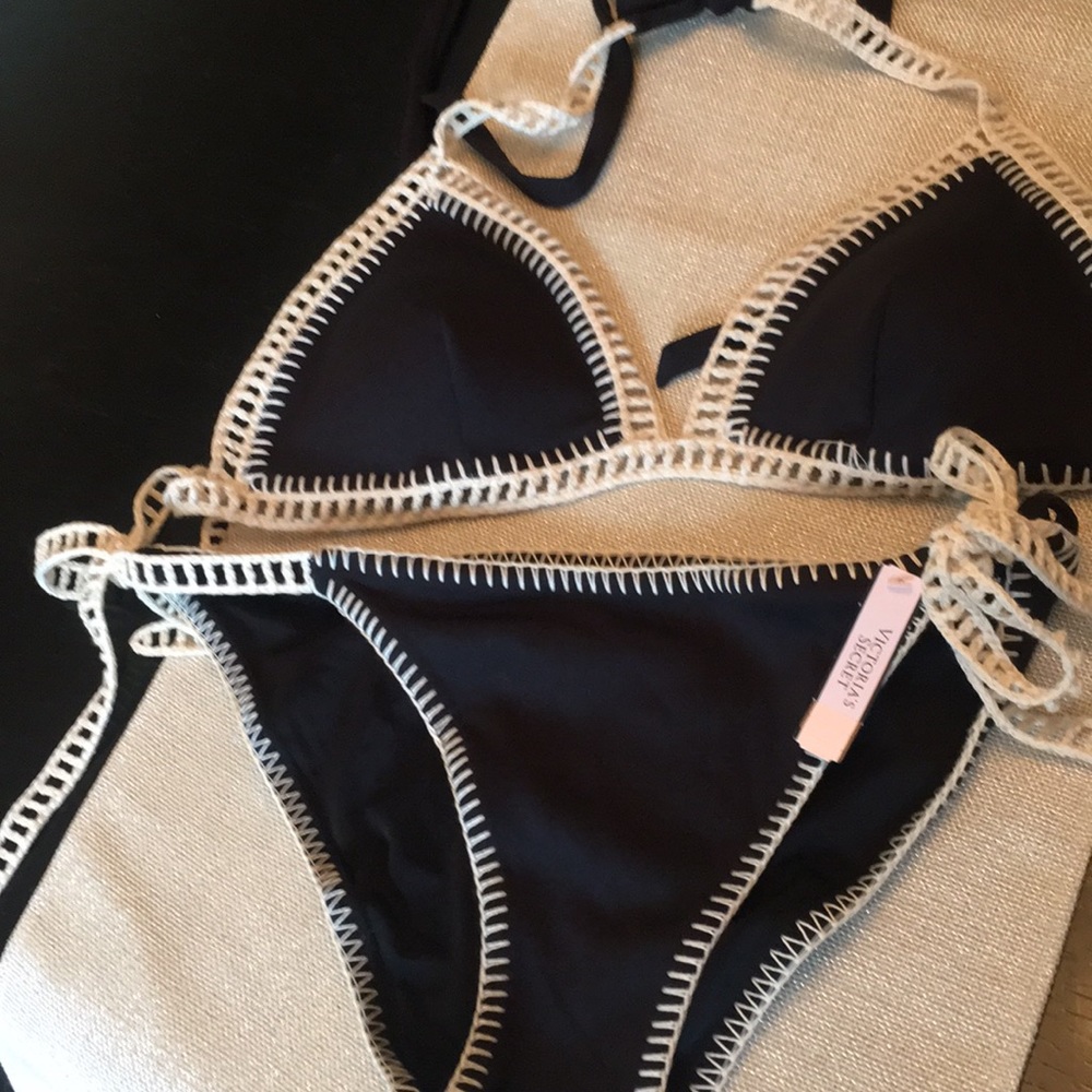 VS Black 2 piece Size L